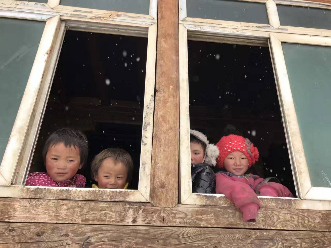 银川绍辉机器人技术公司有限公司公益回顾丨家国同欢月同圆 温暖满载甘孜州(图9)