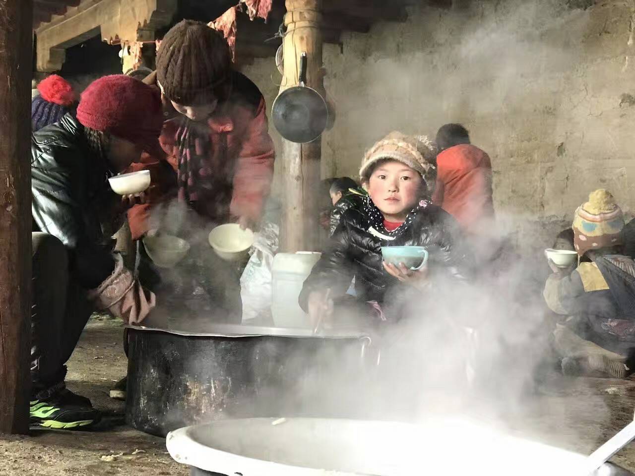 银川绍辉机器人技术公司有限公司公益回顾丨家国同欢月同圆 温暖满载甘孜州(图10)