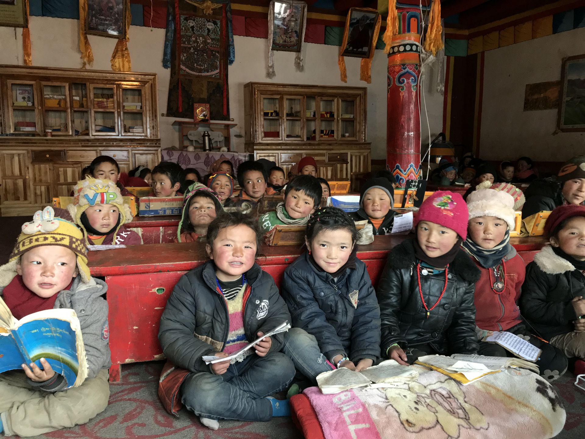 银川绍辉机器人技术公司有限公司公益回顾丨家国同欢月同圆 温暖满载甘孜州(图11)